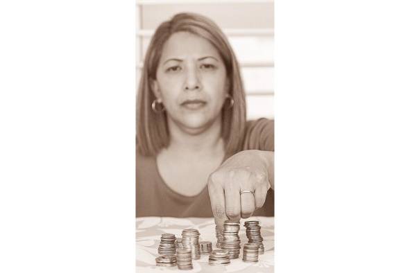 La violencia económica es otro tipo de abuso a la mujer, que en Panamá es penalizado con cinco a ocho años de cárcel. La violencia económica es otro tipo de abuso a la mujer, que en Panamá es penalizado con cinco a ocho años de cárcel.