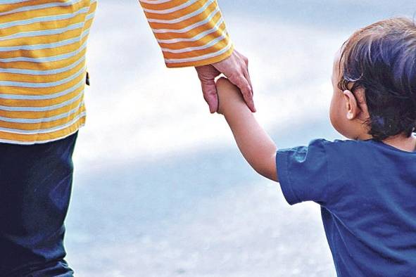 El embarazo en la adolescencia disminuye las oportunidades de empleabilidad. El embarazo en la adolescencia disminuye las oportunidades de empleabilidad.