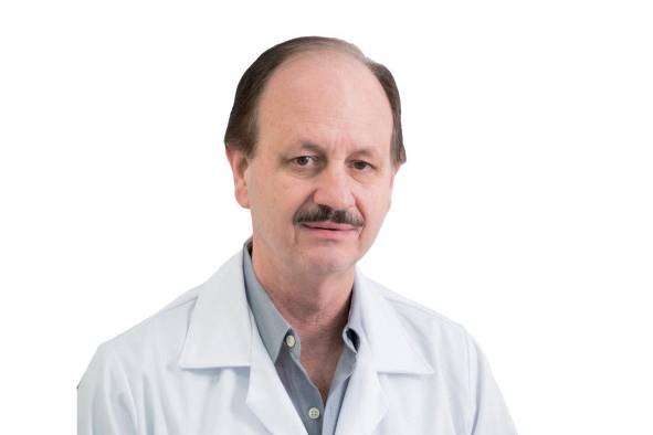 El doctor Fernando Gracia, es Médico Especialista en Medicina Interna y Neurología y Jefe de la Sección de Neurología del Hospital Santo Tomás. El doctor Fernando Gracia, es Médico Especialista en Medicina Interna y Neurología y Jefe de la Sección de Neurología del Hospital Santo Tomás.