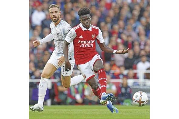 De la contribución del mediocampista inglés Bukayo Saka al rendimiento ofensivo del Arsenal, depende una buena cuota de la inclinación de la balanza hacia los gunners. De la contribución del mediocampista inglés Bukayo Saka al rendimiento ofensivo del Arsenal, depende una buena cuota de la inclinación de la balanza hacia los gunners.