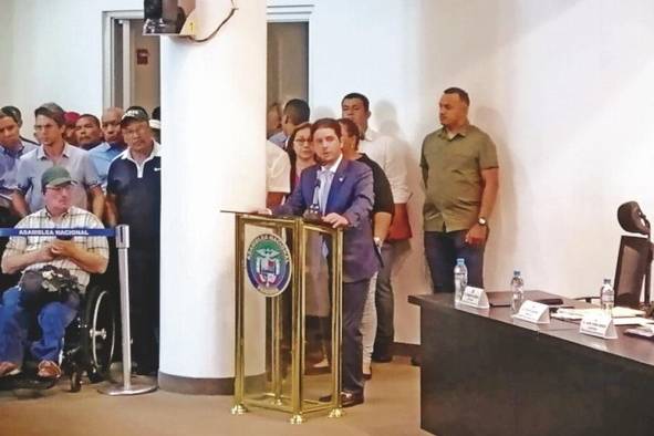 El ministro Federico Alfaro, durante la sustentación del proyecto. El ministro Federico Alfaro, durante la sustentación del proyecto.
