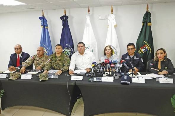 Las autoridades de seguridad y Migración anunciaron las nuevas medidas en conferencia de prensa. Las autoridades de seguridad y Migración anunciaron las nuevas medidas en conferencia de prensa.