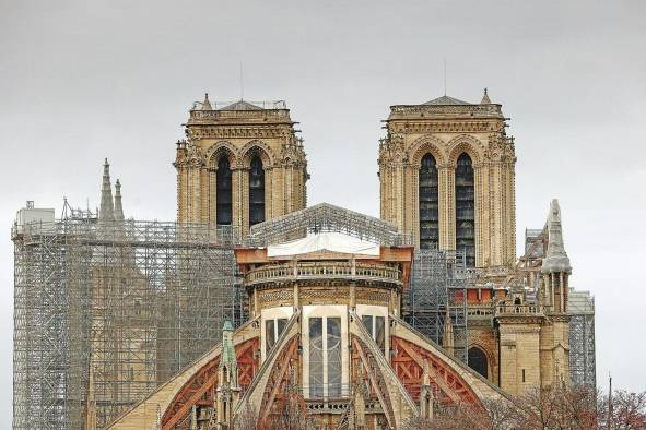 El recinto es uno de los monumentos más populares de la capital francesa. El recinto es uno de los monumentos más populares de la capital francesa.