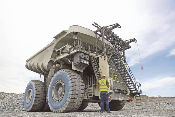 First Quantum espera reducir sus emisiones absolutas de gas de efecto invernadero. First Quantum espera reducir sus emisiones absolutas de gas de efecto invernadero.