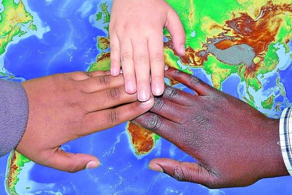 La OIM vela por los derechos humanos de todos los migrantes del mundo. La OIM vela por los derechos humanos de todos los migrantes del mundo.