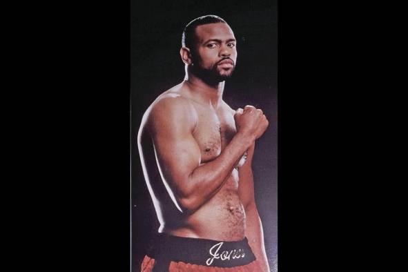 El estadounidense Roy Jones Jr. es uno de los favoritos para ser escogido al Salón de la Fama, clase 2022. El estadounidense Roy Jones Jr. es uno de los favoritos para ser escogido al Salón de la Fama, clase 2022.