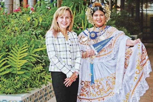 Fuentes reconoce que los panameños tienen muchos aportes que dar a la cultura estadounidense por las distintas formas de vida. Fuentes reconoce que los panameños tienen muchos aportes que dar a la cultura estadounidense por las distintas formas de vida.