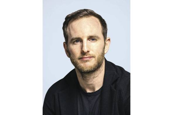 Joe Gebbia38 años Cofundador y director de producto de Airbnb Joe Gebbia38 años Cofundador y director de producto de Airbnb