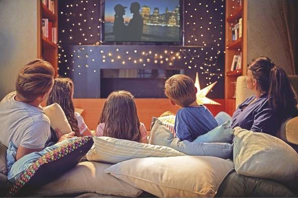 Cine y familia en el seno del hogar Cine y familia en el seno del hogar