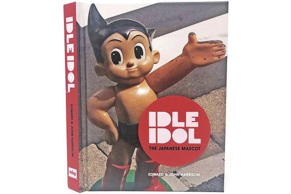 Portada del libro 'Idle Idol, the Japanese mascot' de Ed y John Harrison Portada del libro 'Idle Idol, the Japanese mascot' de Ed y John Harrison