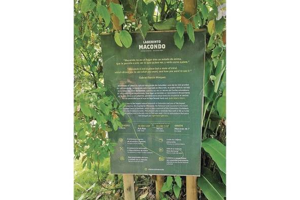 El laberinto Macondo ocupa más de 3.000 metros cuadrados. El laberinto Macondo ocupa más de 3.000 metros cuadrados.
