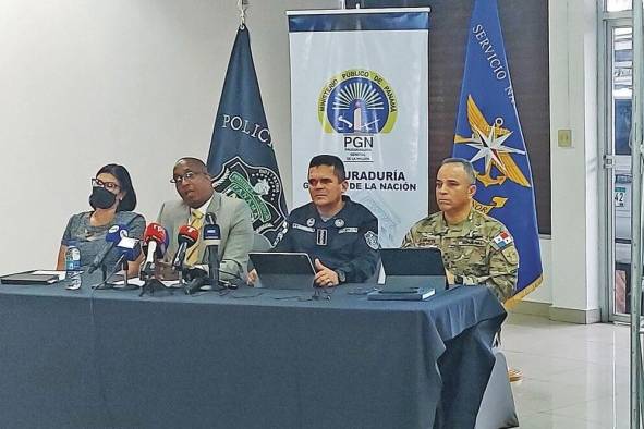 Las autoridades ofrecieron una conferencia de prensa para dar detalles de la operación que se realizó en tres provincias. Las autoridades ofrecieron una conferencia de prensa para dar detalles de la operación que se realizó en tres provincias.