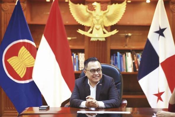Sukmo Harsono, embajador de la República de Indonesia en Panamá, concurrente para Costa Rica, Nicaragua y Honduras Sukmo Harsono, embajador de la República de Indonesia en Panamá, concurrente para Costa Rica, Nicaragua y Honduras