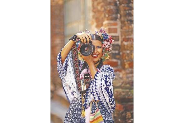 Liz Pinto: 'La fotografía revive momentos, emociones, y eso es lo más bonito que nos puede dar' Liz Pinto: 'La fotografía revive momentos, emociones, y eso es lo más bonito que nos puede dar'