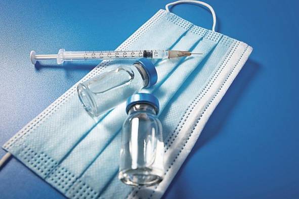 Médicos insisten en que utilizar mascarillas es una acción fundamental en la cadena para evitar el aumento de los contagios. Médicos insisten en que utilizar mascarillas es una acción fundamental en la cadena para evitar el aumento de los contagios.