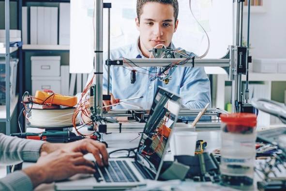La ingeniería biomédica ayuda a la adquisición e inversión de equipos para la salud. La ingeniería biomédica ayuda a la adquisición e inversión de equipos para la salud.