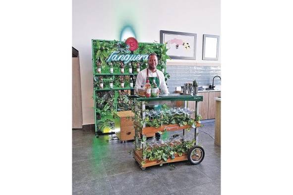 “Me parece que la cocina afropanameña 'per se' tiene ya un lugar en la gastronomía panameña y esto ha pasado frente a mis ojos”, dijo Isaac Villaverde. “Me parece que la cocina afropanameña 'per se' tiene ya un lugar en la gastronomía panameña y esto ha pasado frente a mis ojos”, dijo Isaac Villaverde.