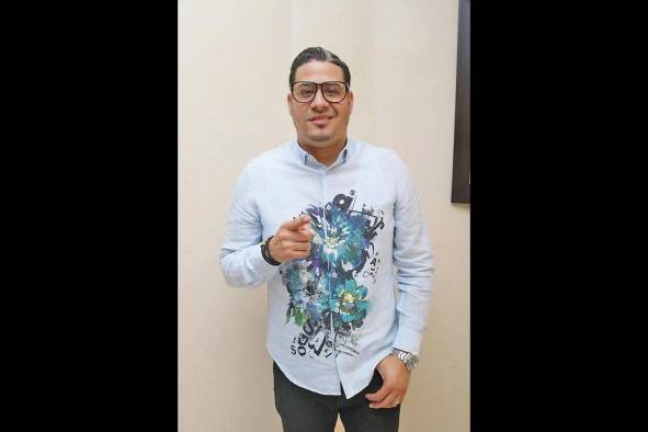 Pedrito Lama durante la promoción de su más reciente tema como solista Pedrito Lama durante la promoción de su más reciente tema como solista