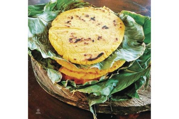 Tortillas asadas en bijao Tortillas asadas en bijao