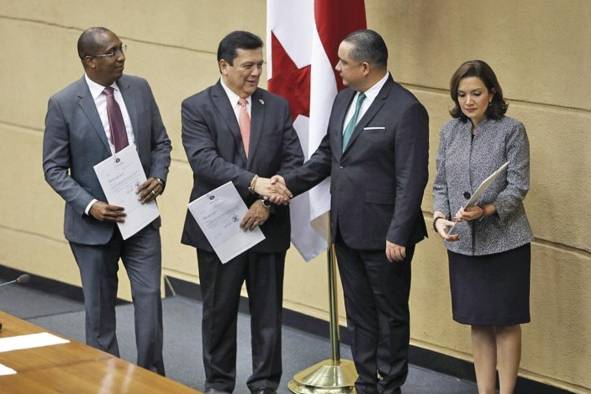 Los tres funcionarios deberán tomar posesión de sus cargos, el próximo 2 de enero de 2020. Los tres funcionarios deberán tomar posesión de sus cargos, el próximo 2 de enero de 2020.