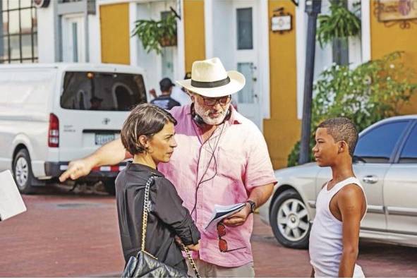El director panameño ha trabajado en documentales de grandes personajes panameños como Rubén Blades. El director panameño ha trabajado en documentales de grandes personajes panameños como Rubén Blades.