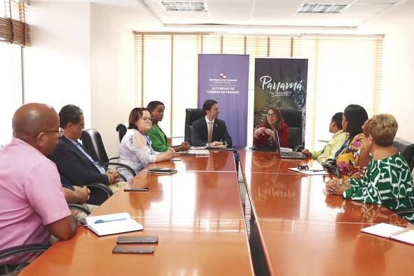 Empresarios harán propuestas para actualizar el pénsum académico del sector público Empresarios harán propuestas para actualizar el pénsum académico del sector público