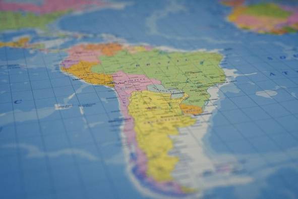 Latinoamérica es una de las regiones más afectadas por la pandemia. Latinoamérica es una de las regiones más afectadas por la pandemia.