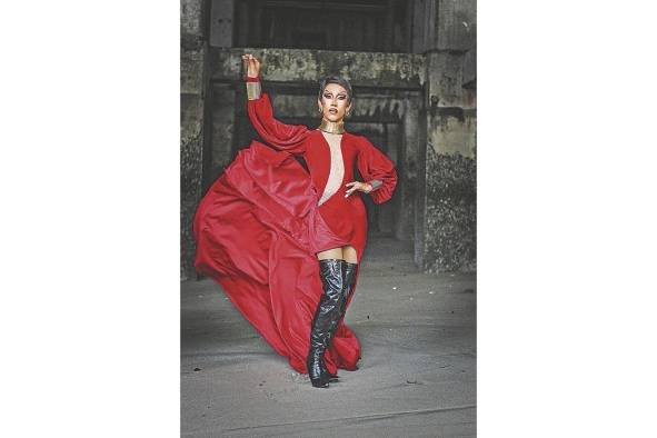 La artista 'drag' Tifany Chunlee La artista 'drag' Tifany Chunlee
