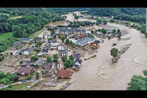 Las inundaciones que hubo en varios países de Europa occidental cobraron víctimas fatales y causaron importantes daños materiales. Las inundaciones que hubo en varios países de Europa occidental cobraron víctimas fatales y causaron importantes daños materiales.