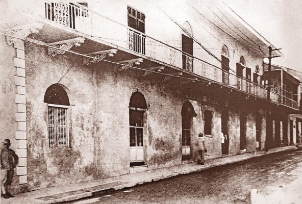 Primera casa matriz del Banco Nacional de Panamá ubicada en Calle 5° Catedral. Primera casa matriz del Banco Nacional de Panamá ubicada en Calle 5° Catedral.
