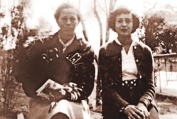 Caballero (Der.) participó en las competencias de atletismo y baloncesto en Guatemala 1946. Caballero (Der.) participó en las competencias de atletismo y baloncesto en Guatemala 1946.