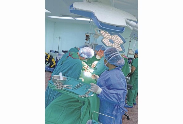 En la Ciudad de la Salud, que se tiene prevista inaugurarse el 16 de diciembre de 2023, se establecerá el Instituto de Trasplante. En la Ciudad de la Salud, que se tiene prevista inaugurarse el 16 de diciembre de 2023, se establecerá el Instituto de Trasplante.