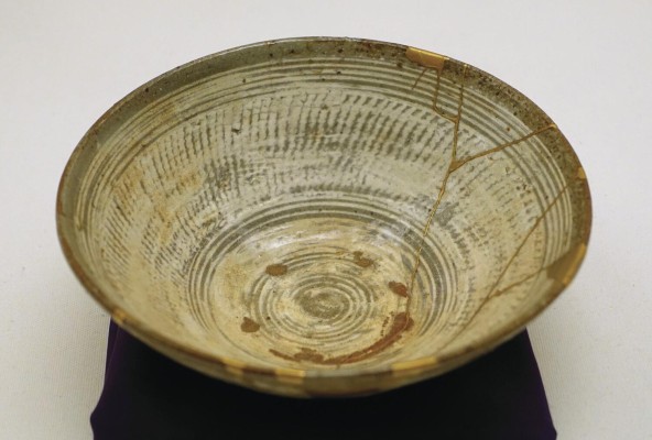 Taza de té, dinastía Joseon, Corea, siglo XVI. Taza de té, dinastía Joseon, Corea, siglo XVI.