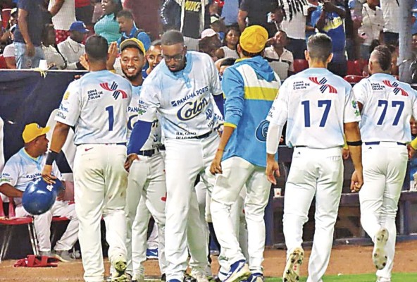 El béisbol era hasta hace muy poco el deporte más seguido por el fanático colonense. El béisbol era hasta hace muy poco el deporte más seguido por el fanático colonense.