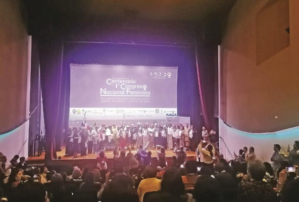 El 'Encuentro Nacional Feminista 2023 Paridad, Autonomía y Justicia: 100 Años' contó con la participación de 150 mujeres pertenecientes a 14 organizaciones femeninas y de mujeres independientes El 'Encuentro Nacional Feminista 2023 Paridad, Autonomía y Justicia: 100 Años' contó con la participación de 150 mujeres pertenecientes a 14 organizaciones femeninas y de mujeres independientes
