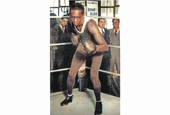 'Panamá Al' Brown fue sin duda la figura que puso a nuestro país , en el mapa boxístico internacional en los años 20. 'Panamá Al' Brown fue sin duda la figura que puso a nuestro país , en el mapa boxístico internacional en los años 20.