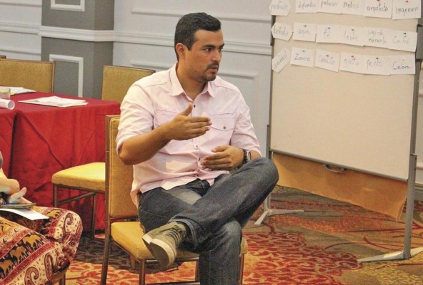 Alonso Ramos ha realizado numerosas investigaciones. Alonso Ramos ha realizado numerosas investigaciones.