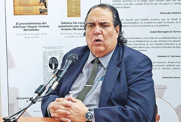 José Cambra, sociólogo y docente universitario José Cambra, sociólogo y docente universitario