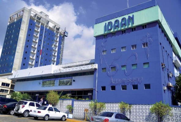 Las licitaciones iniciaron el mes pasado y busca beneficiar a varias regiones del país. Las licitaciones iniciaron el mes pasado y busca beneficiar a varias regiones del país.