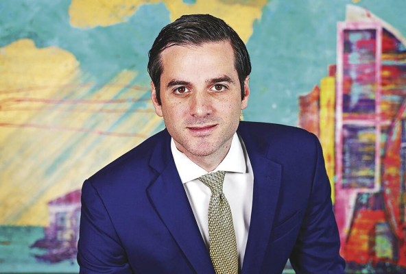 Victor Urcuyo, Vicepresidente de Negocios de Canal Securities, Corp. Victor Urcuyo, Vicepresidente de Negocios de Canal Securities, Corp.