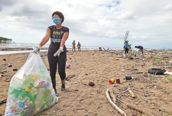 En Panamá, participan alrededor de 3.500 voluntarios En Panamá, participan alrededor de 3.500 voluntarios