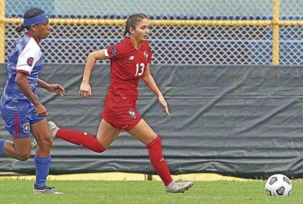 Adriana García jugó contra la Selección de Belice, el pasado 2 de febrero. Adriana García jugó contra la Selección de Belice, el pasado 2 de febrero.
