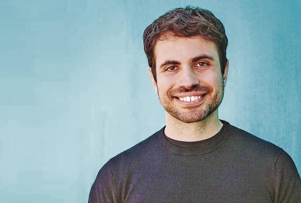 El emprendedor y programador informático Justin Rosenstein trabajó para Google y Facebook, y es una de las voces más comprometidas con sacar a la luz la transparencia digital de ambas compañías. El emprendedor y programador informático Justin Rosenstein trabajó para Google y Facebook, y es una de las voces más comprometidas con sacar a la luz la transparencia digital de ambas compañías.