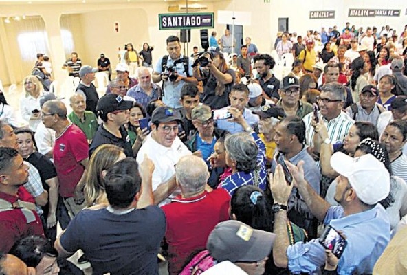 Martín Torrijos durante una gira por Veraguas. Martín Torrijos durante una gira por Veraguas.