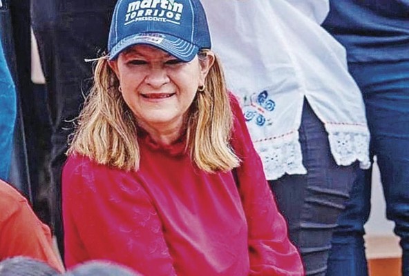 Rosario Turner es miembro del Partido Revolucionario Democrático. Rosario Turner es miembro del Partido Revolucionario Democrático.