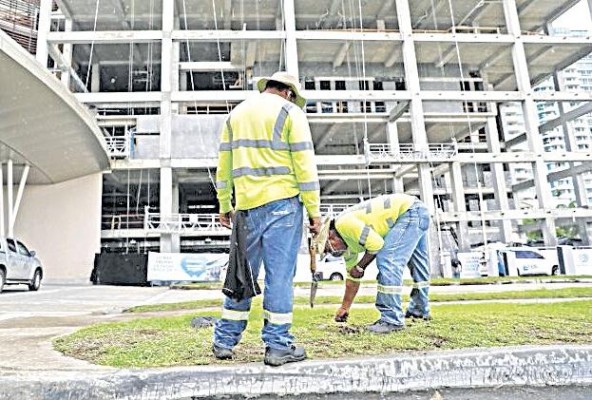 Icaza Clément indicó que, para la CCIAP, la recuperación de los empleos debe ser una obsesión común. Icaza Clément indicó que, para la CCIAP, la recuperación de los empleos debe ser una obsesión común.