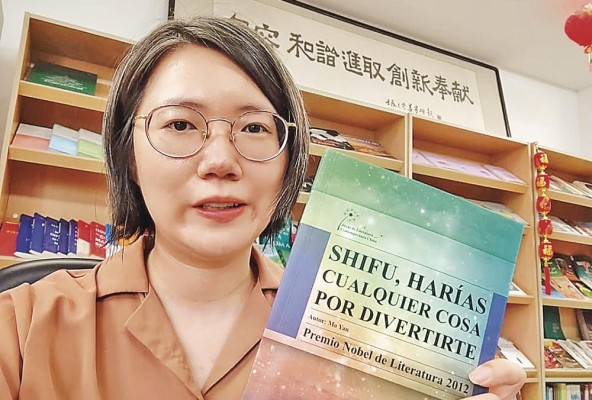 Hilda Zhang, gerente de Mercadeo de China Intercontinental Press Hilda Zhang, gerente de Mercadeo de China Intercontinental Press