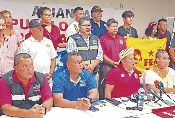 Alianza Pueblo Unido por la Vida anuncia que seguirá en las calles hasta que sea derogada la Ley No.406, que aprobó el contrato entre el Estado y Minera Panamá Alianza Pueblo Unido por la Vida anuncia que seguirá en las calles hasta que sea derogada la Ley No.406, que aprobó el contrato entre el Estado y Minera Panamá