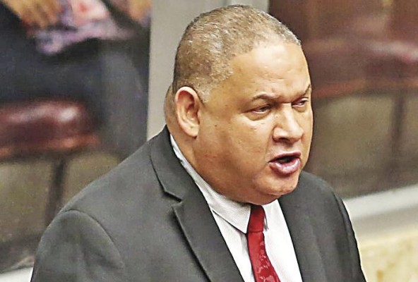 Benicio Robinsonse prepara para un nuevo periodo en la comisión de Presupuesto. Benicio Robinsonse prepara para un nuevo periodo en la comisión de Presupuesto.