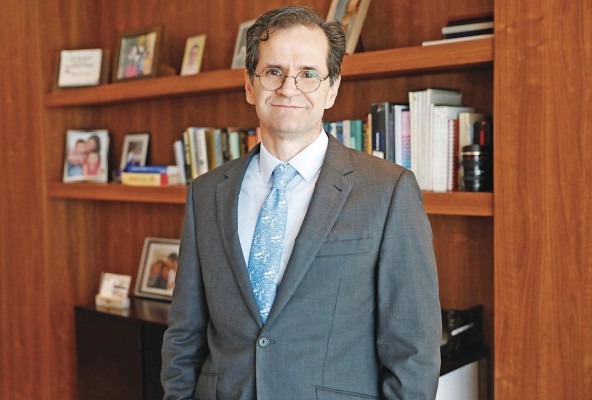 El gerente general de Multibank, Gerardo Ulloa El gerente general de Multibank, Gerardo Ulloa